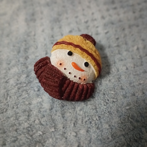 Extremely cute little set! Snowman brooch and earrings. - Picture 3 of 7